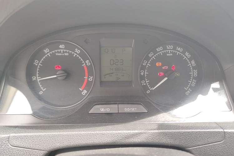 Used Skoda Rapid 2015 1.6L Automatic Smart Selection Model Instrument Cluster