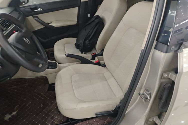 Used Skoda Rapid 2015 1.6L Automatic Smart Selection Model Left Front Seat