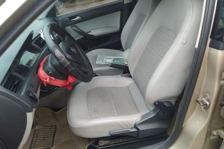Used Skoda Rapid 2015 1.6L Automatic Smart Selection Model Left Front Seat