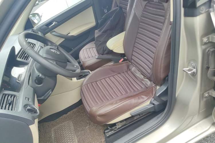 Used Skoda Rapid 2015 1.6L Automatic Smart Selection Model Left Front Seat