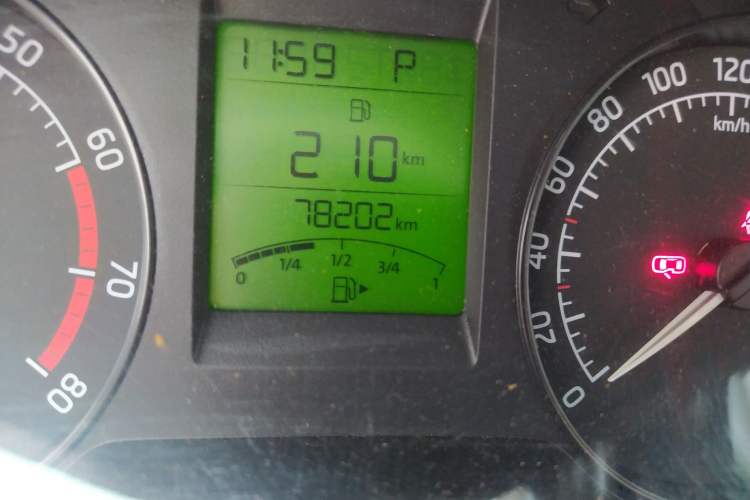 Used Skoda Rapid 2015 1.6L Automatic Smart Selection Model Odometer Close Up