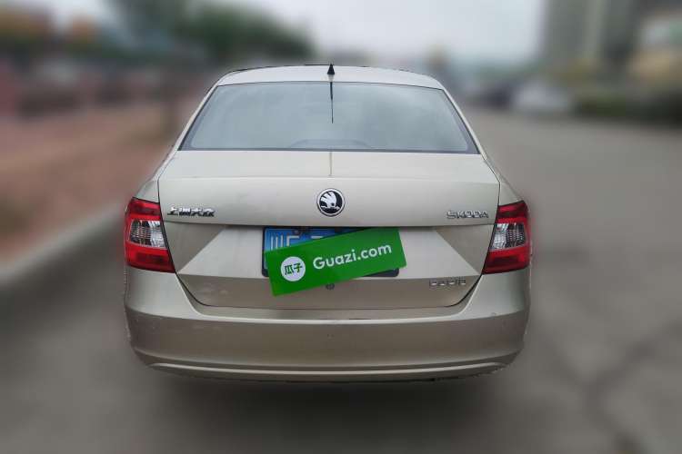 Used Skoda Rapid 2015 1.6L Automatic Smart Selection Model Rear