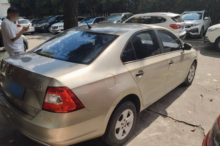 Used Skoda Rapid 2015 1.6L Manual Le Xuan Model Rear Right 45 Deg