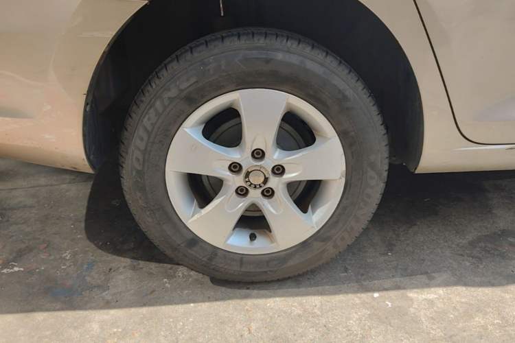 Used Skoda Rapid 2015 1.6L Manual Le Xuan Model Right Rear Wheel Hub