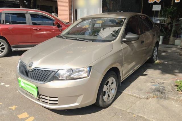 Used Skoda Rapid 2015 1.6L Manual Le Xuan Model