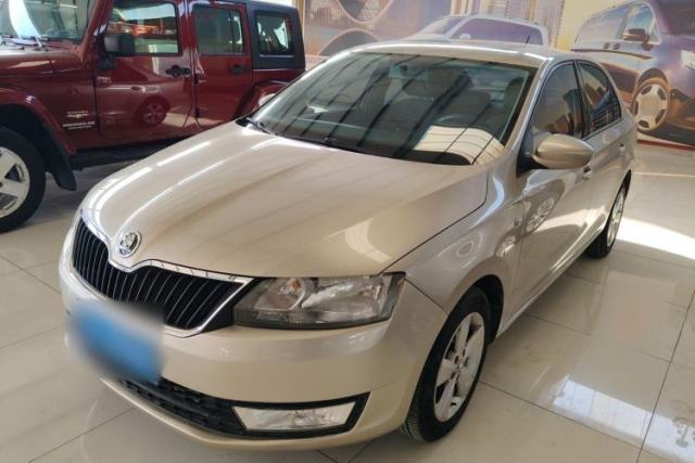 Used Skoda Rapid 2015 1.6L Automatic Smart Selection Model