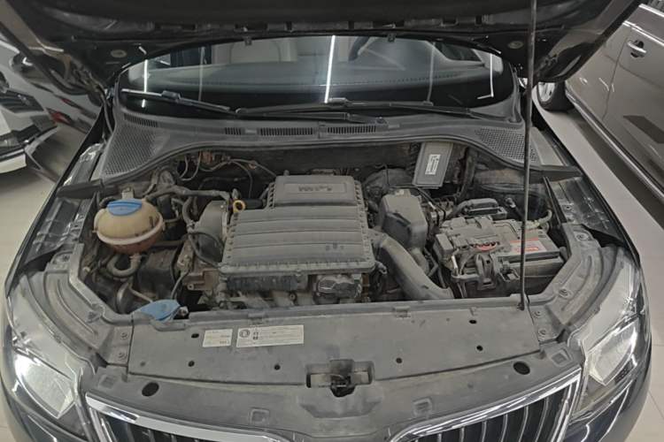 Used Skoda Rapid 2016 1.6L Automatic Zunxing Edition Engine Bay