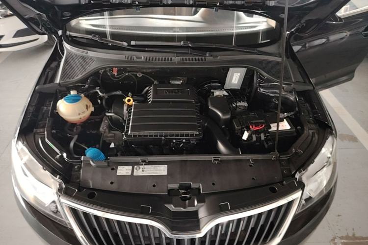 Used Skoda Rapid 2016 1.6L Manual Trend Edition Engine Bay