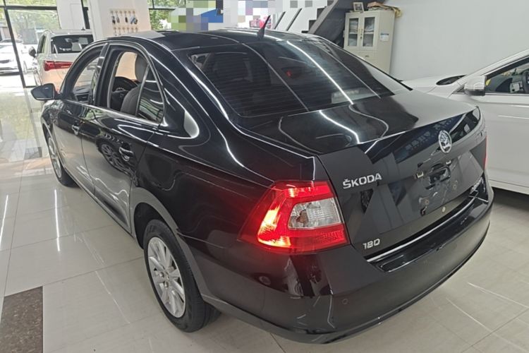 Used Skoda Rapid 2016 1.6L Automatic Zunxing Edition Exterior 2
