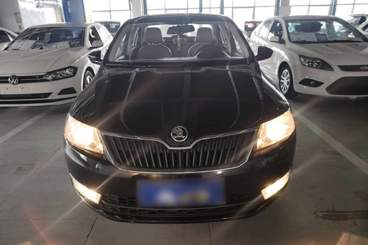 Used Skoda Rapid 2016 1.6L Manual Trend Edition Front
