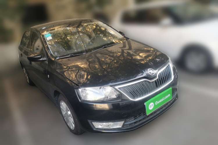 Used Skoda Rapid 2016 1.6L Automatic Chuanxing Edition Front Right 45 Deg