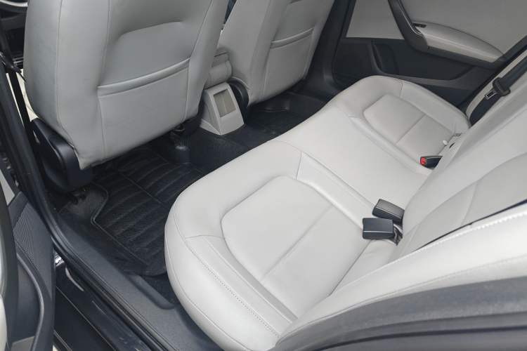 Used Skoda Rapid 2016 1.6L Automatic Zunxing Edition Interior 1