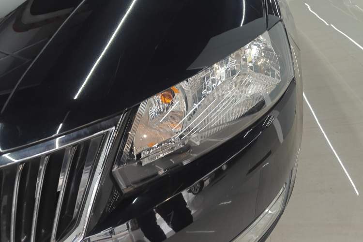 Used Skoda Rapid 2016 1.6L Automatic Zunxing Edition Left Front Headlight