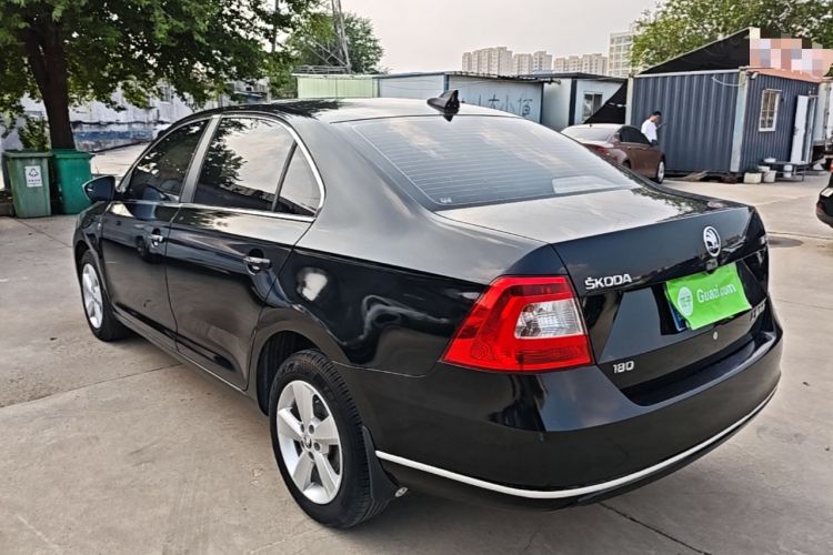 Used Skoda Rapid 2016 1.6L Automatic Front-Wheel Drive Model Rear Left 45 Deg