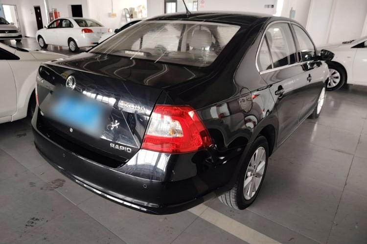 Used Skoda Rapid 2016 1.6L Manual Trend Edition Rear Right 45 Deg