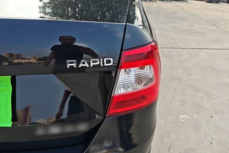 Used Skoda Rapid 2016 1.6L Automatic Front-Wheel Drive Model Right Rear Taillight