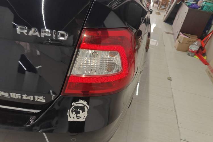 Used Skoda Rapid 2016 1.6L Automatic Zunxing Edition Right Rear Taillight