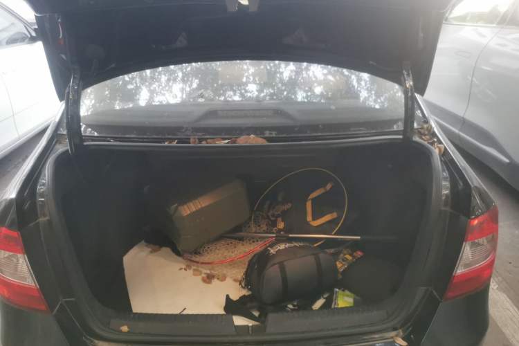Used Skoda Rapid 2016 1.6L Automatic Chuanxing Edition Trunk
