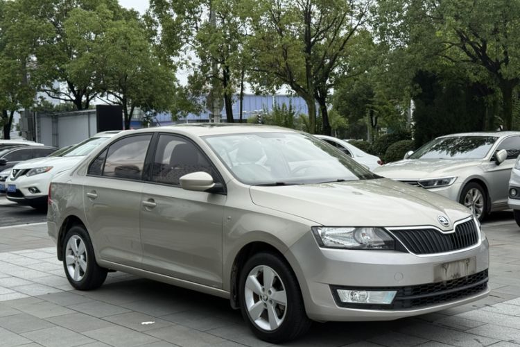 Used Skoda Rapid 2016 1.6L Automatic Chuanxing Edition Exterior 1