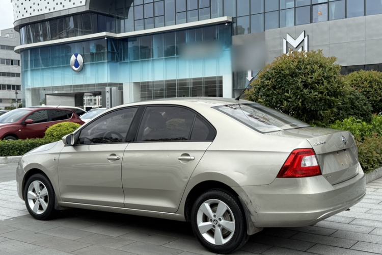 Used Skoda Rapid 2016 1.6L Automatic Chuanxing Edition Exterior 4