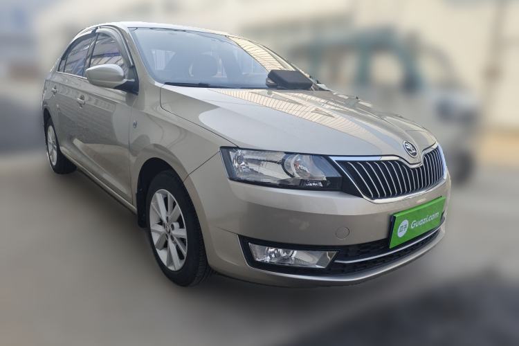 Used Skoda Rapid 2016 1.6L Automatic Chuanxing Edition Front Right 45 Deg