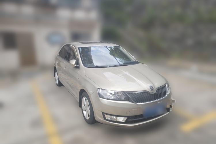 Used Skoda Rapid 2016 1.6L Automatic Chuanxing Edition Front Right 45 Deg