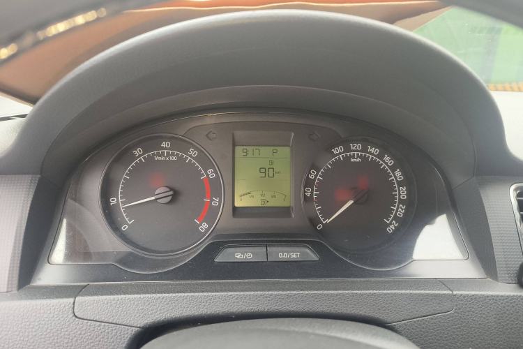 Used Skoda Rapid 2016 1.6L Automatic Chuanxing Edition Instrument Cluster