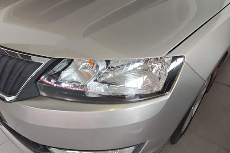 Used Skoda Rapid 2016 1.6L Automatic Chuanxing Edition Left Front Headlight