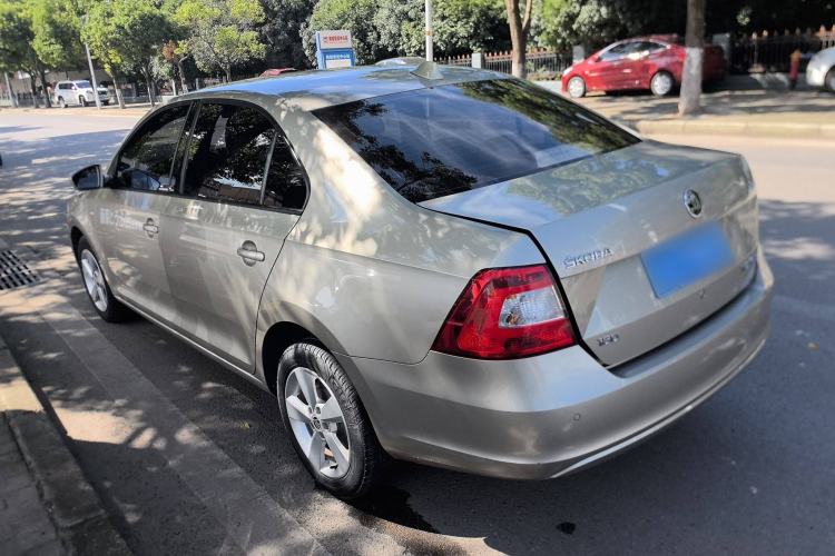 Used Skoda Rapid 2016 1.6L Automatic Chuanxing Edition Left Side