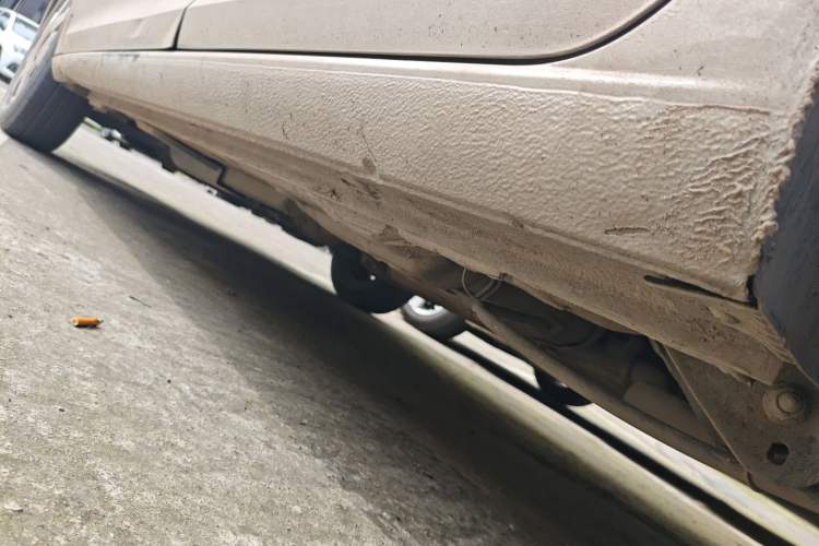 Used Skoda Rapid 2016 1.4L Manual Front-Wheel Drive Model Left Side Sill