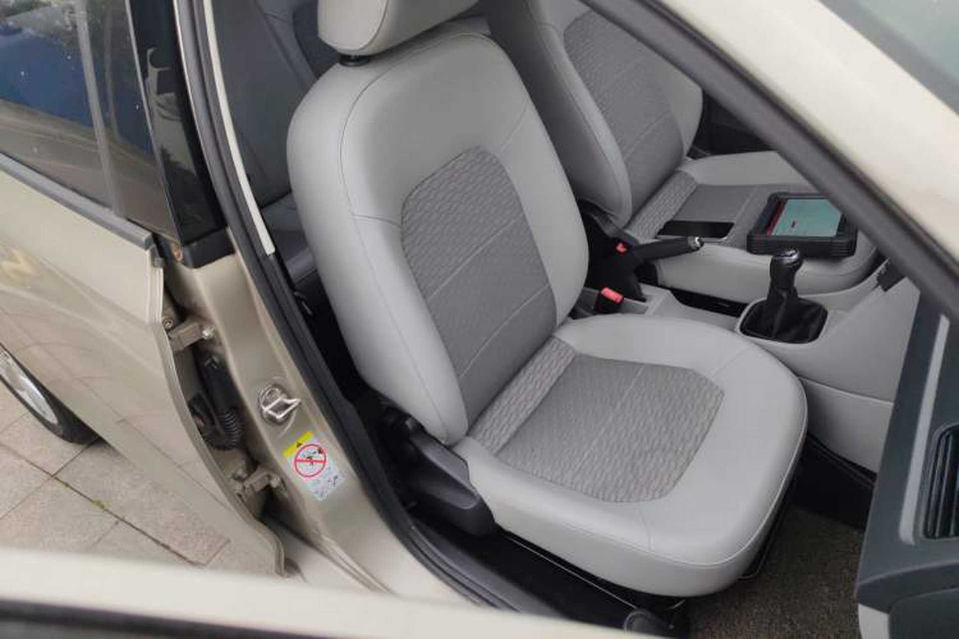 Used Skoda Rapid 2016 1.6L Manual Trend Edition Right Front Seat