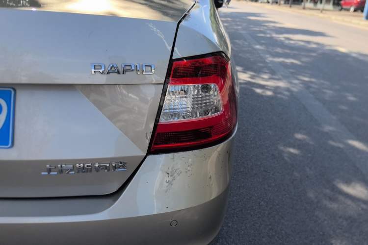 Used Skoda Rapid 2016 1.6L Automatic Chuanxing Edition Right Rear Taillight