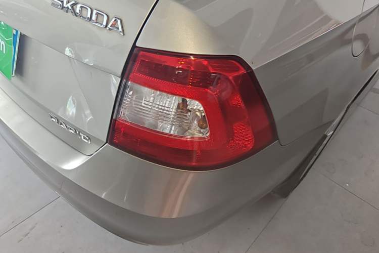Used Skoda Rapid 2016 1.6L Automatic Chuanxing Edition Right Rear Taillight