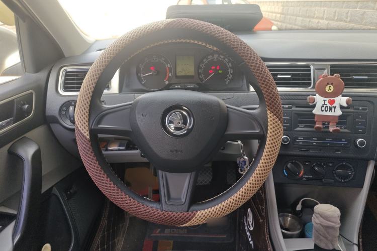Used Skoda Rapid 2016 1.6L Automatic Chuanxing Edition Steering Wheel
