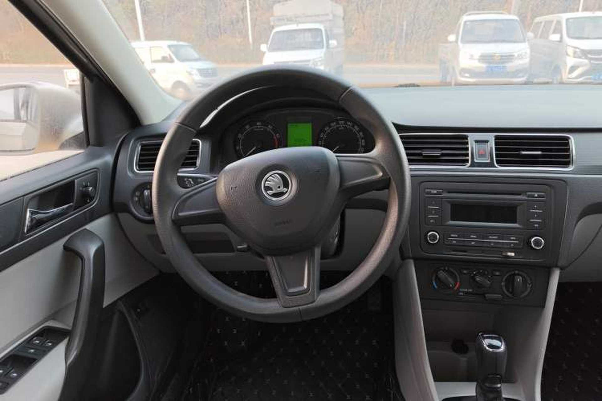 Used Skoda Rapid 2016 1.6L Automatic Chuanxing Edition Steering Wheel