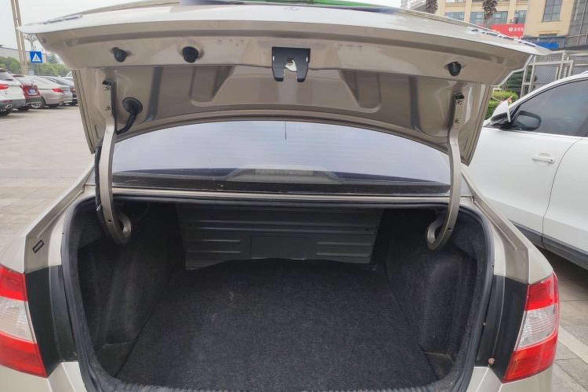 Used Skoda Rapid 2016 1.6L Manual Trend Edition Trunk