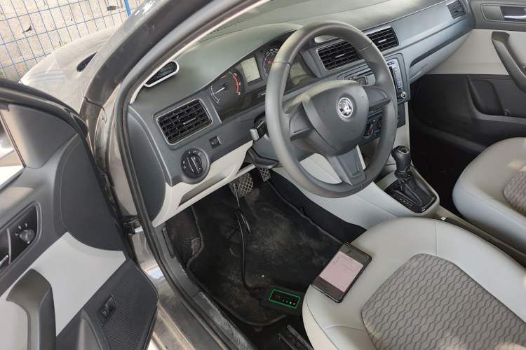 Used Skoda Rapid 2016 1.6L Automatic Chuanxing Edition Driver Seat