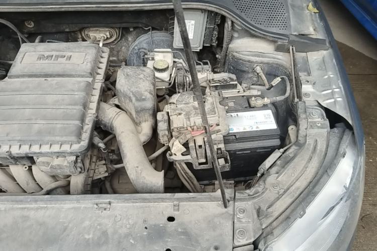 Used Skoda Rapid 2016 1.6L Automatic Chuanxing Edition Engine Bay Left