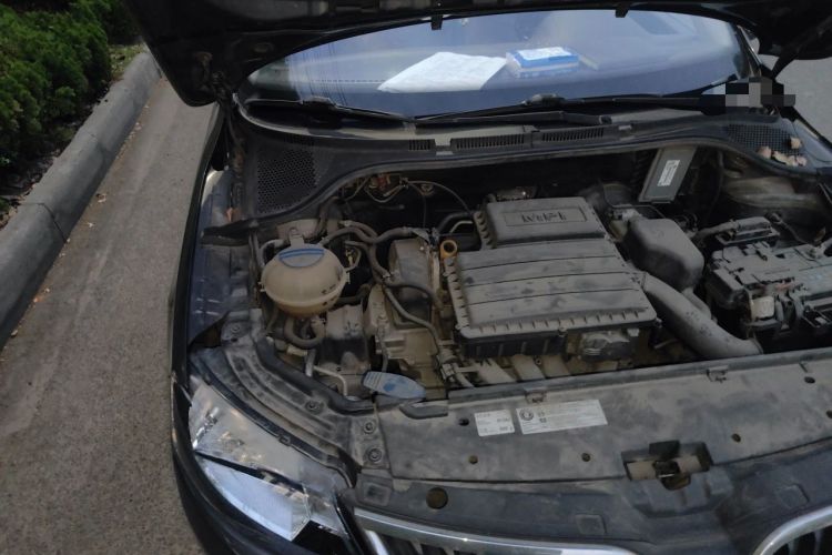Used Skoda Rapid 2016 1.6L Automatic Chuanxing Edition Engine Bay Right