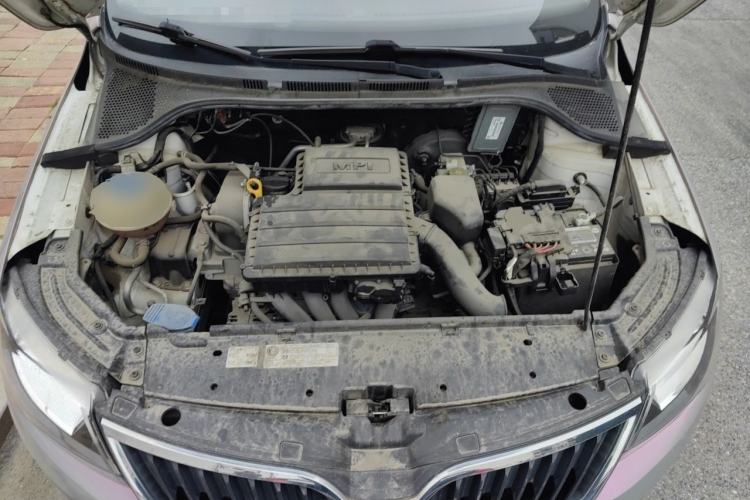 Used Skoda Rapid 2016 1.6L Automatic Front-Wheel Drive Model Engine Bay