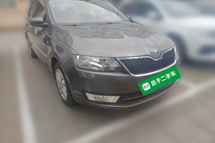 Used Skoda Rapid 2016 1.6L Manual Trend Edition Front Right 45 Deg