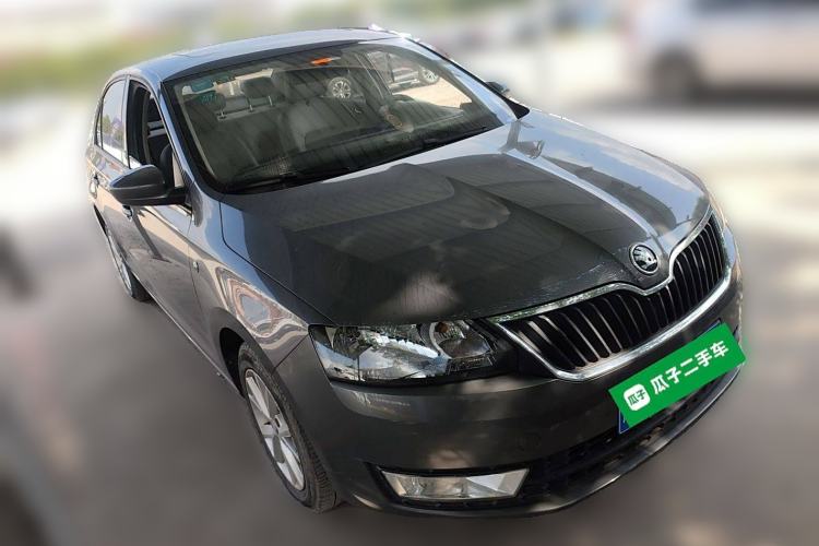 Used Skoda Rapid 2016 1.6L Automatic Chuanxing Edition Front Right 45 Deg