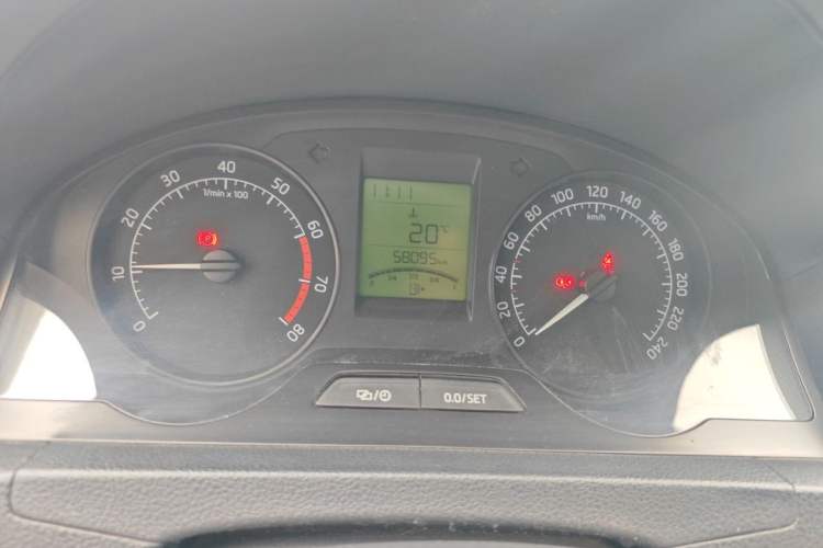 Used Skoda Rapid 2016 1.6L Manual Trend Edition Instrument Cluster