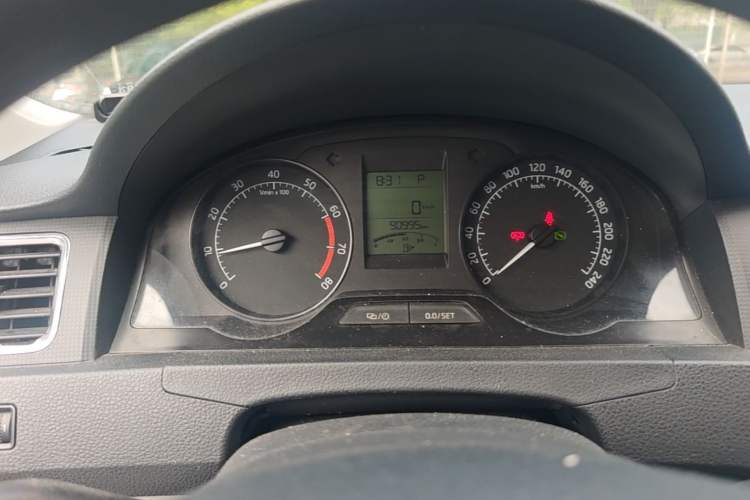 Used Skoda Rapid 2016 1.6L Automatic Chuanxing Edition Instrument Cluster
