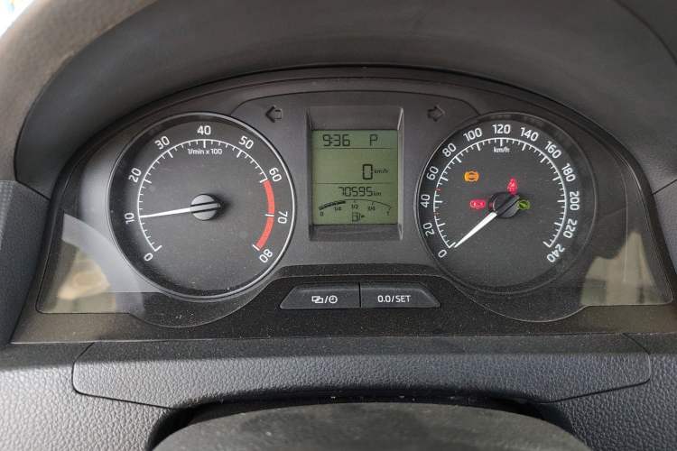 Used Skoda Rapid 2016 1.6L Automatic Chuanxing Edition Instrument Cluster