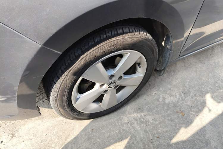 Used Skoda Rapid 2016 1.6L Automatic Chuanxing Edition Left Front Wheel Hub