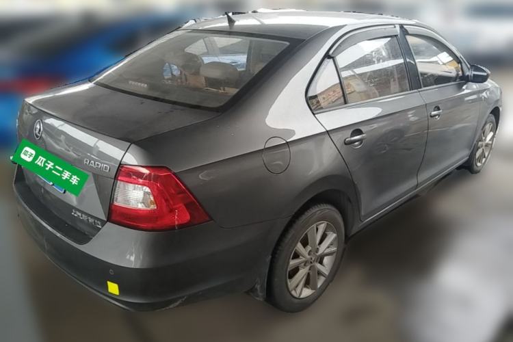 Used Skoda Rapid 2016 1.6L Automatic Chuanxing Edition Rear Right 45 Deg