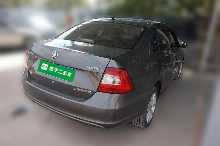 Used Skoda Rapid 2016 1.6L Automatic Chuanxing Edition Rear Right 45 Deg