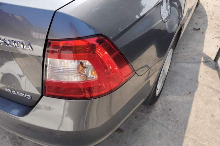 Used Skoda Rapid 2016 1.6L Automatic Chuanxing Edition Right Rear Taillight