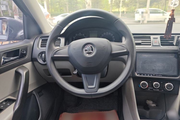 Used Skoda Rapid 2016 1.6L Manual Trend Edition Steering Wheel